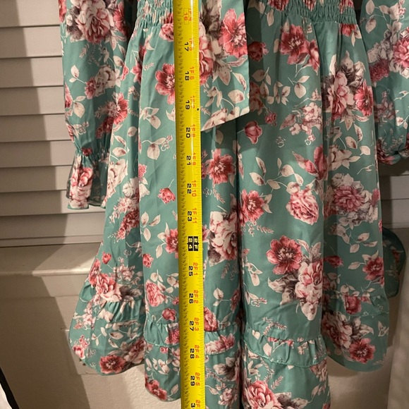 Front keyhole bow tie dress - Picture 3 of 7